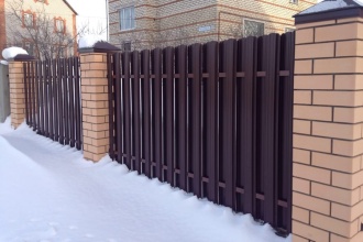Забор из евроштакетника в шахматном порядке 30 метров фото в Сергиевом Посаде